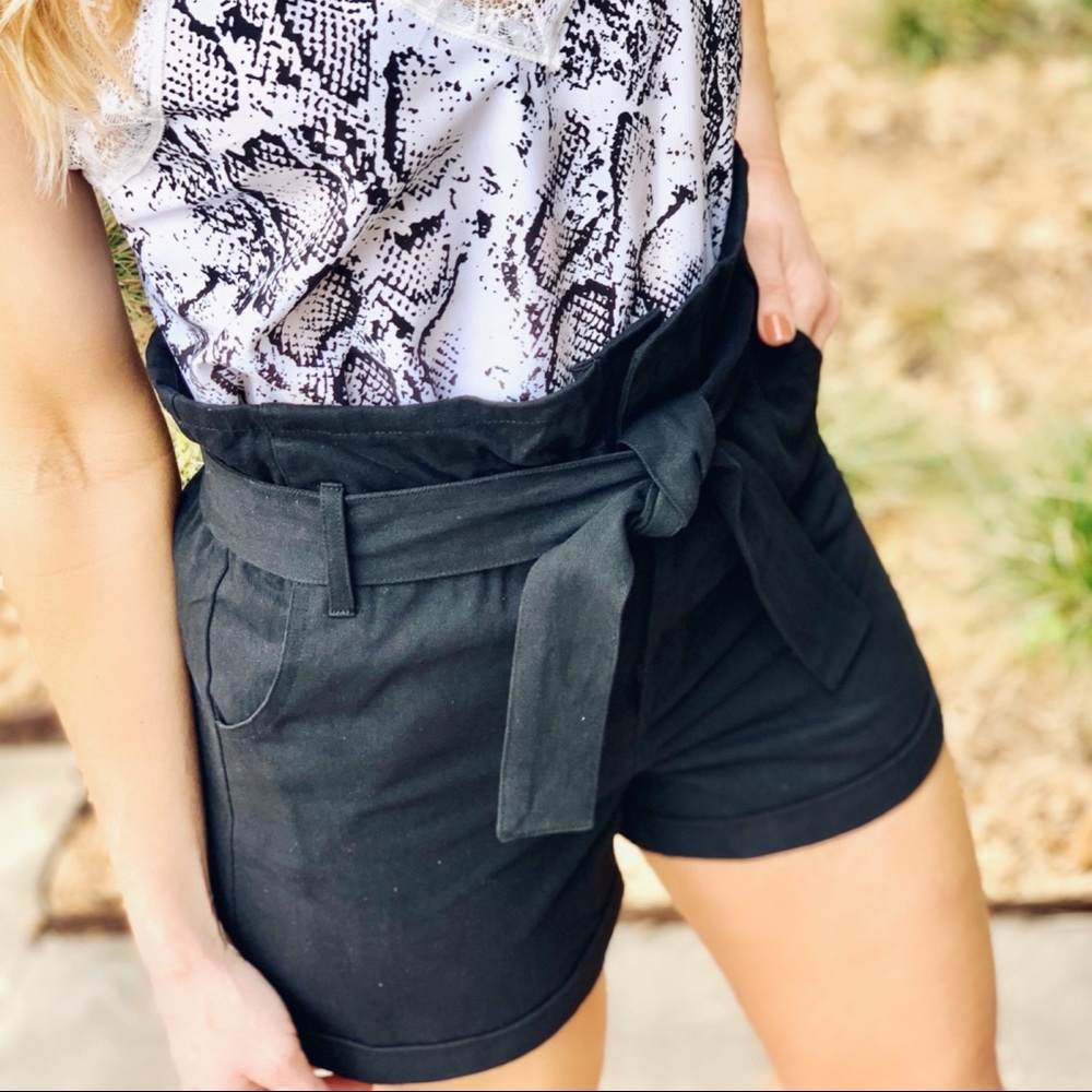 BLACK PAPER BAG SHORTS W/SELF TIE BELT - Picture 3 of 7